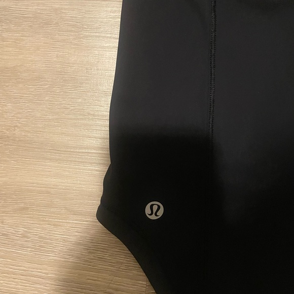 Lululemon Black, Sculpt Tank Top *Back Vent Size 4 - Picture 4 of 4